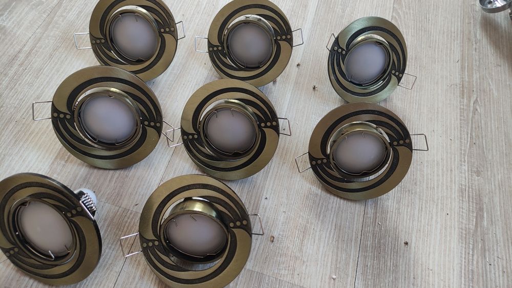 Продам Софиты,разные