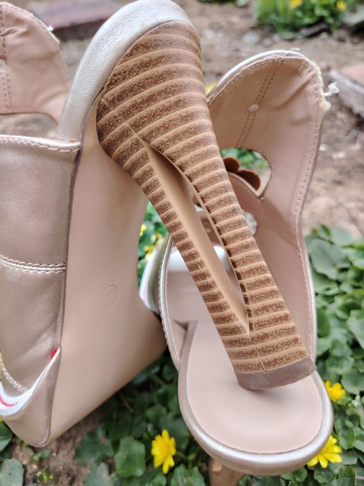 Дамски чехли Latiara