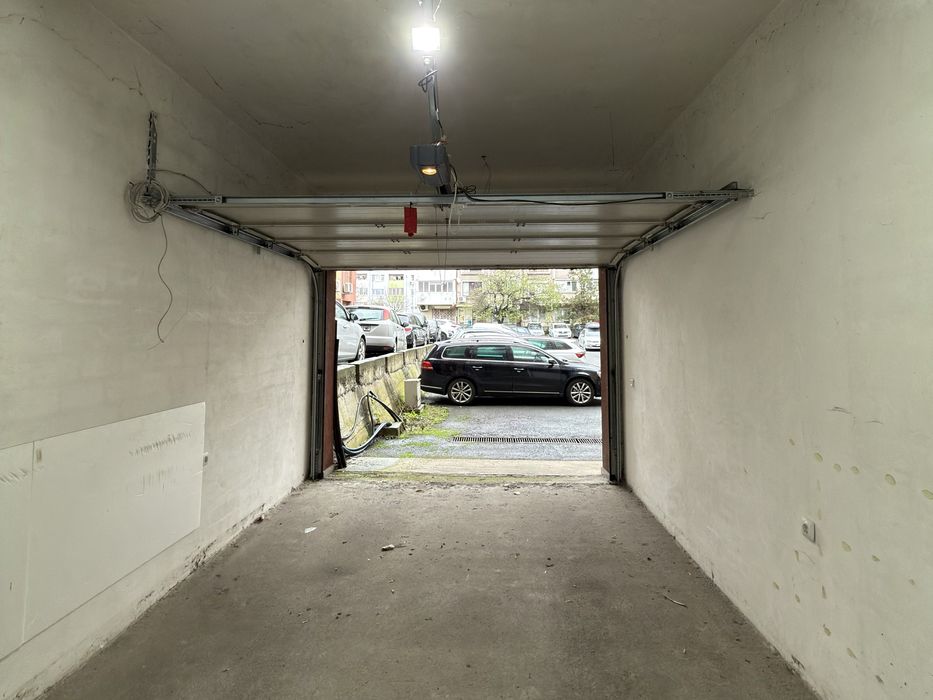 Дава се под наем Гараж / Паркомясто в Бургас, Славейков - 29 кв.м за 127.5 € - Снимка #2