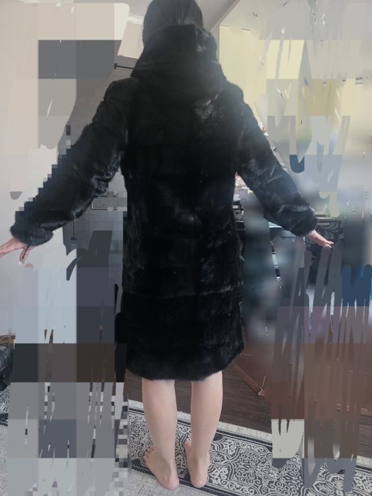 Продам Шубу норковую