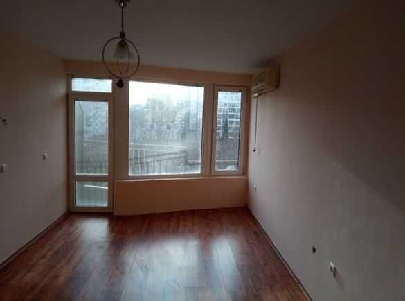 Дава се под наем Двустаен апартамент в Бургас, Изгрев - 66 кв.м за 178.5 € - Снимка #4