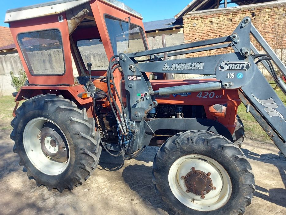 Tractor Fiat 420 DTC încărcător frontal cu Joystick