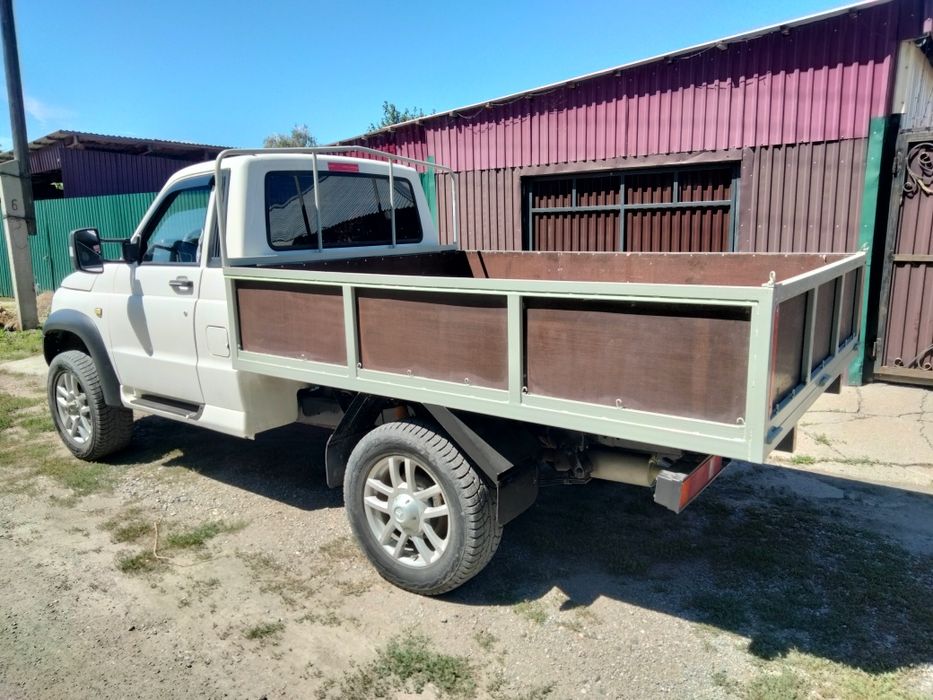 Уаз Карго, бортовой.