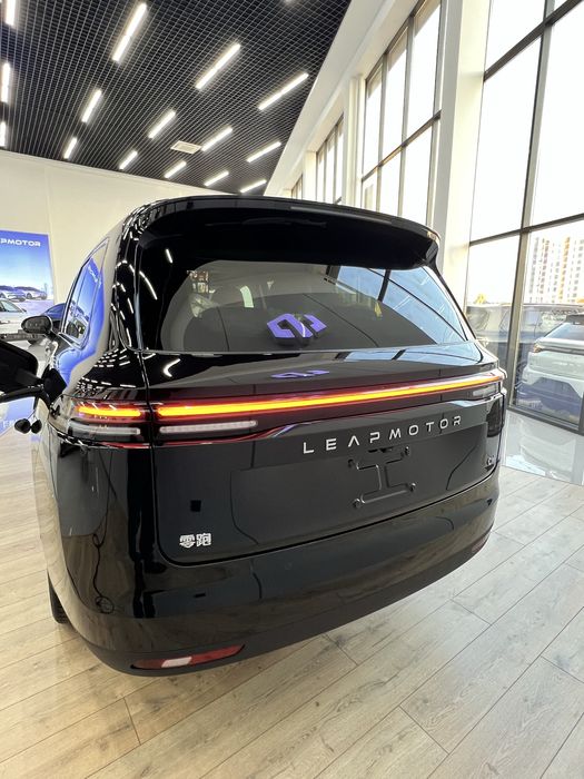 Leapmotor C16 Gibrid Full 2025yil  2 позиция, доп опция