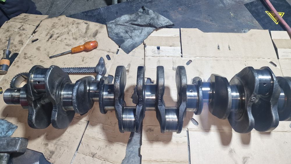 продам коленвал Perkins 1106