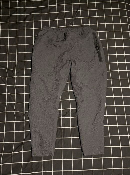 NIKE pantaloni de trening marimea L purtati o singura data