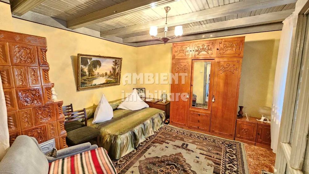 Casa traditionala in localitatea MÎNJEȘTI, la 10 km de Vaslui