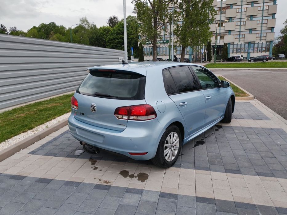 VOLKSWAGEN Golf 2010 — imagine 4