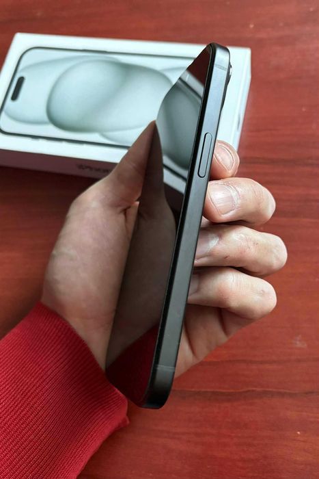 iPhone 15 Black 128 Gb като нов