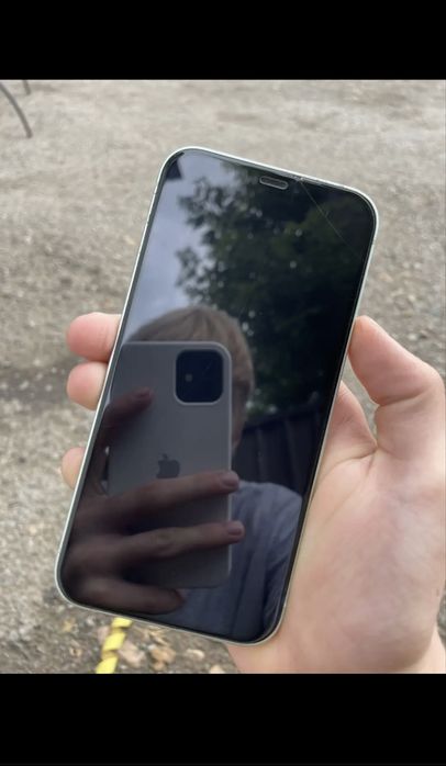 iphone 12 в хорошем состоянии