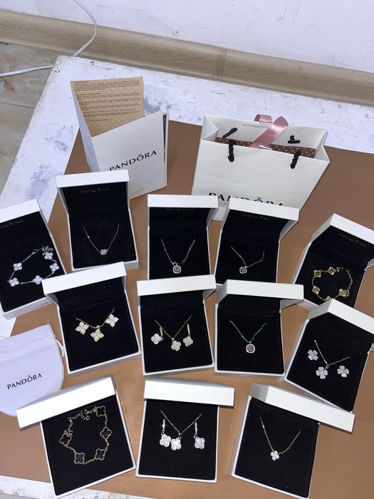 Тюльпаны, 8 март, подарки, цепочки, мишки