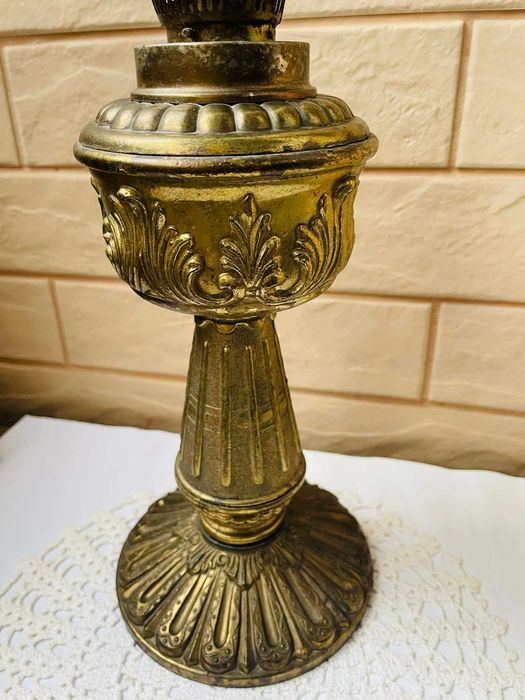 Красива голяма месингова лампа от Англия