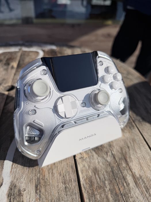 Universal screen controller with hall effect