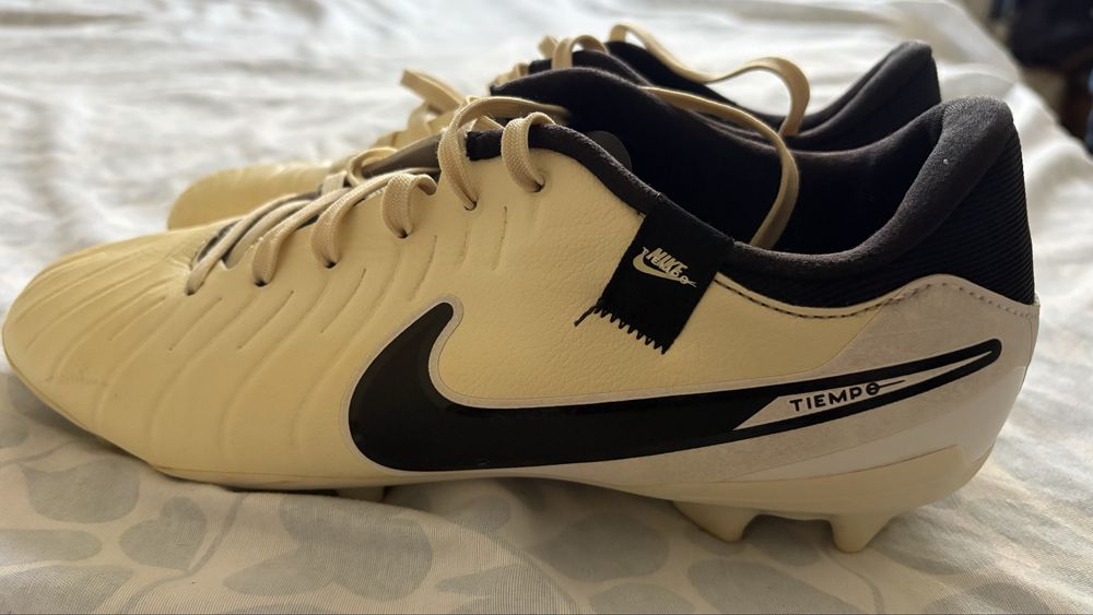 Бутонки Nike Tiempo