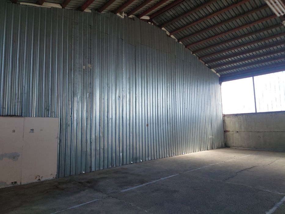 Дава помещение под наем за склад