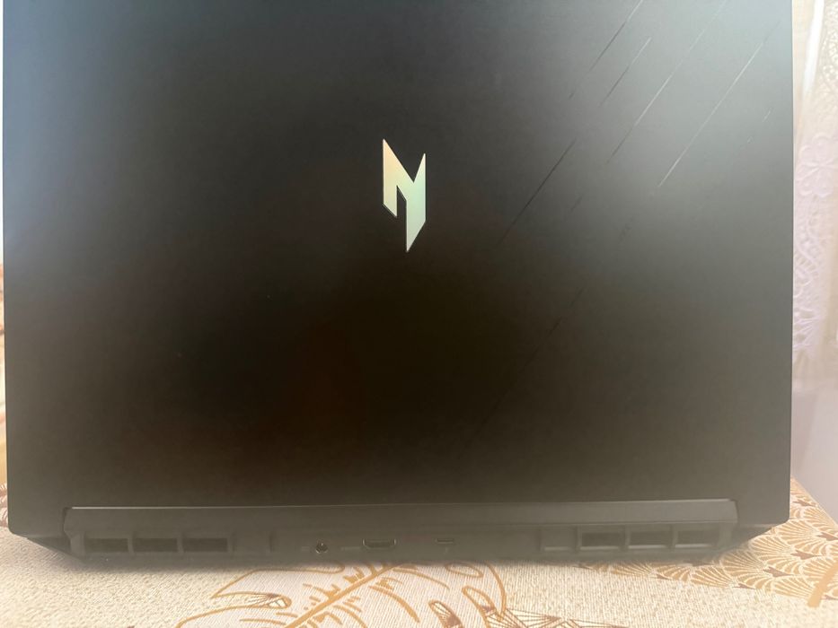 Лаптоп acer nitro v16 RTX 4060 32GB RAM INTEL7 ГАРАНЦИЯ!