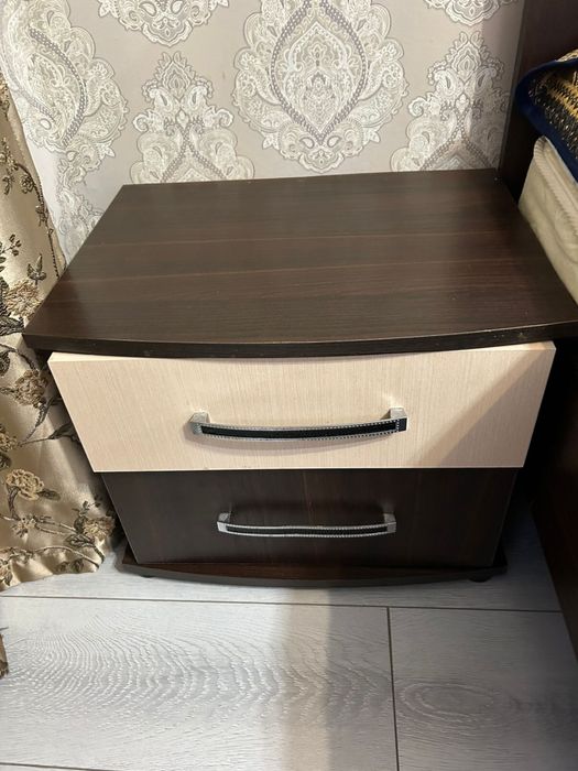 Продам спальный гарнитур