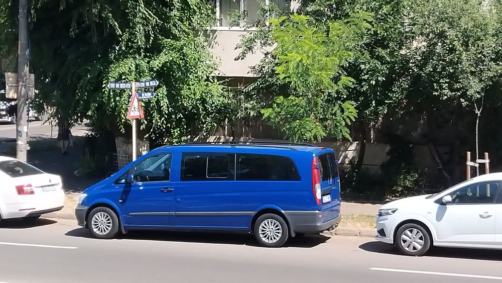 Închiriez Dubă Mercedes Vito 8+1 | 9 Locuri | Galați