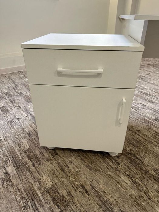 Продажа офисной мебели|срочно