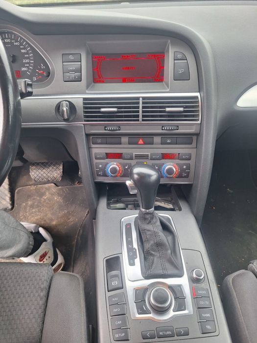 Vând Audi A6 C6 2005