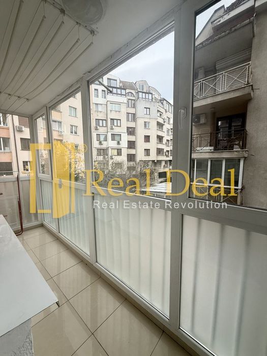 Дава се под наем Тристаен апартамент в София, Лозенец - 105 кв.м за 847.62 € - Снимка #11