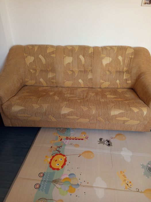 Диван - спалня, запазен, 150лв.