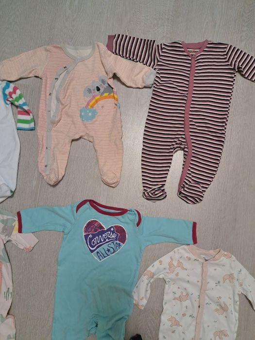 Lot 7 salopete lungi, fetita, mărimile 1-3luni si 3-6luni + cadou pant