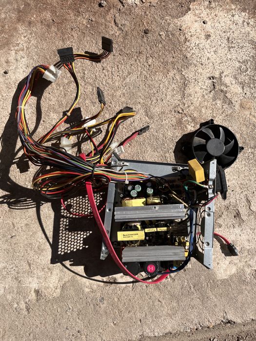 компьютерный корпус и запчасти