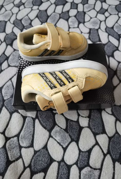 Adidas маратонки