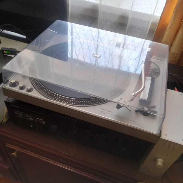 Technics SL-1700