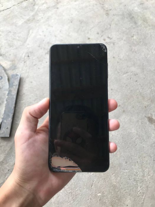 Samsung A04S ishlashi yaxshi