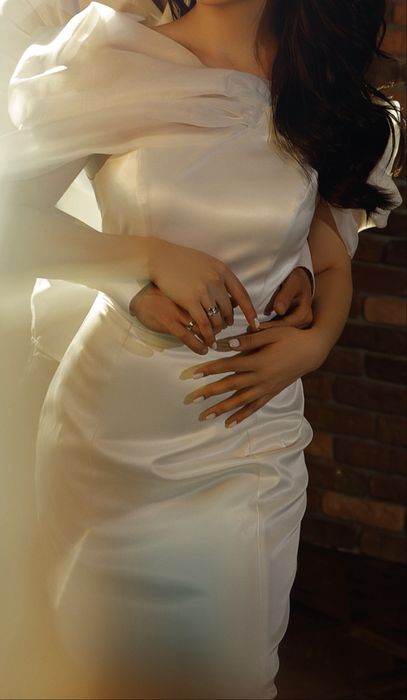 Продаю вечернее белое платье