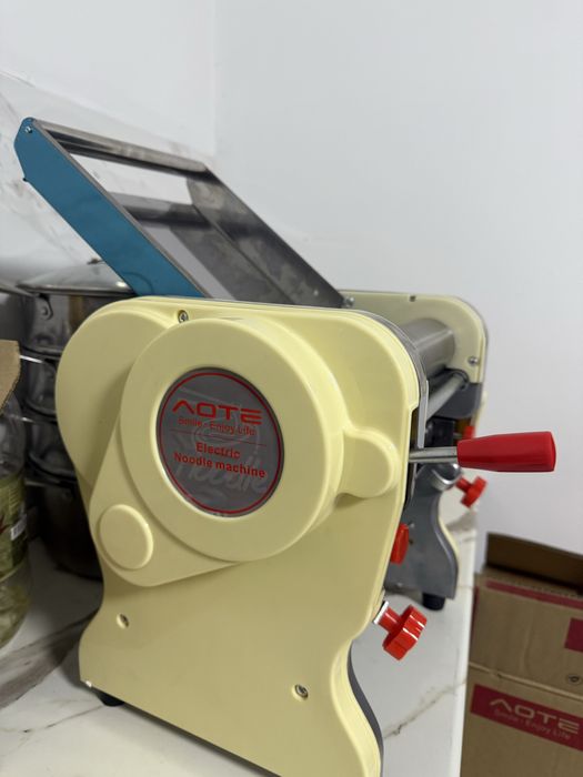 Тестораскаточная машина