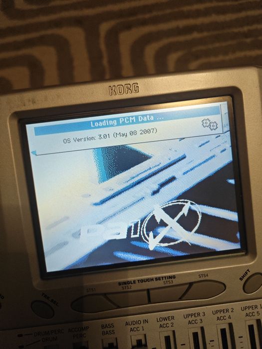 Orgă Korg pa 1x HDD