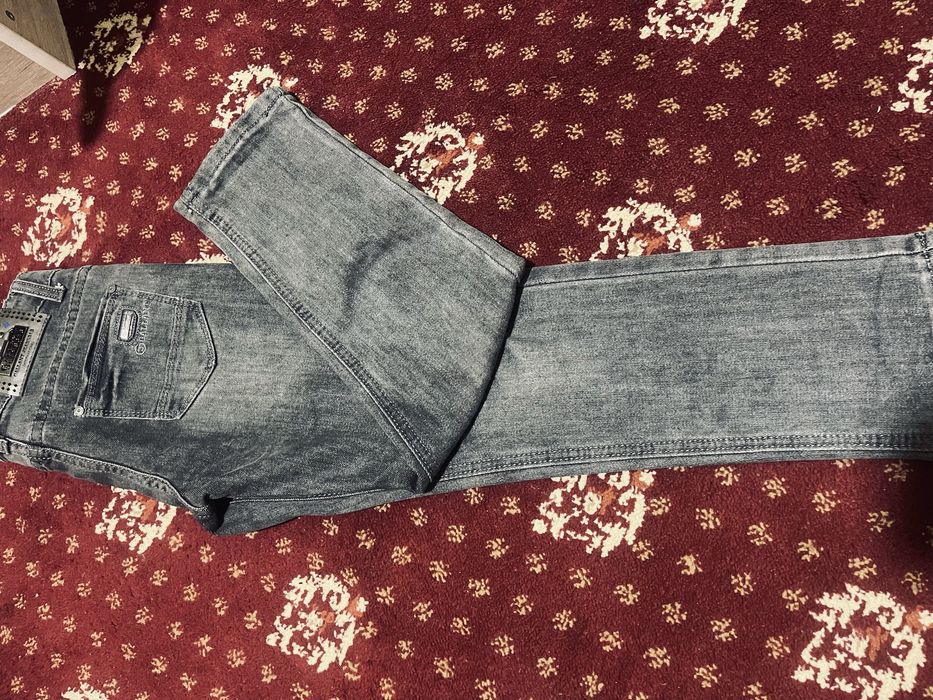 Угил болалар кийимлари яхши холатда