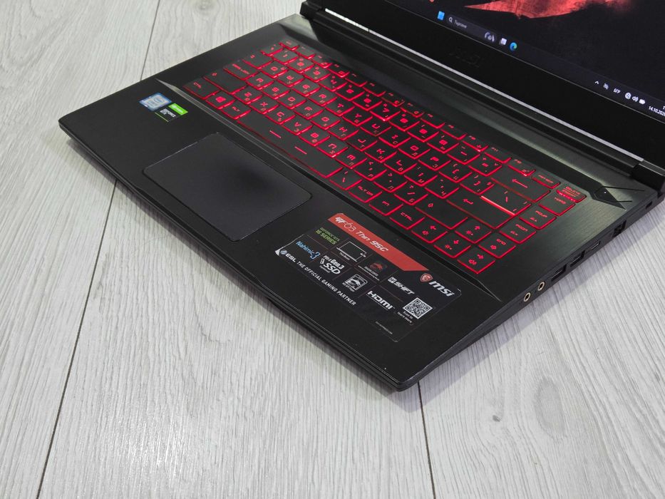 i5 | 1650-MaxQ | 8RAM | 256SSD | IPS FHD laptop лаптоп Msi МСИ gaming гейминг
