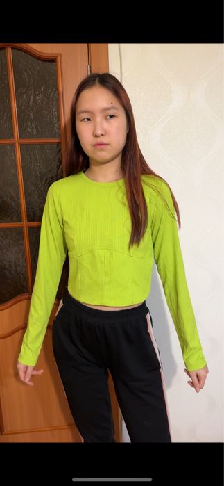 Кофточка зелёная Sinsay