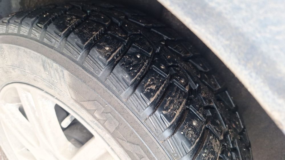 Продам диски r15 с зимней резиной