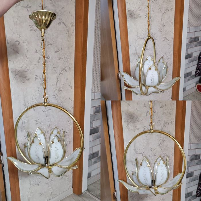 Продаётся  люстра!