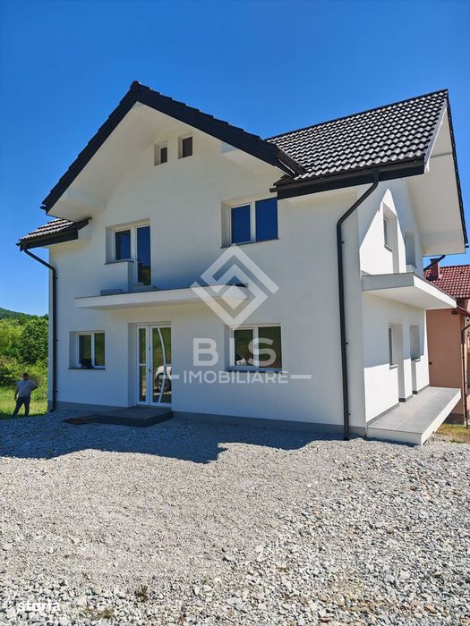 Vilă S+P+M de Vânzare | Bistrița, Zona DN17C (lângă Pico Verde)