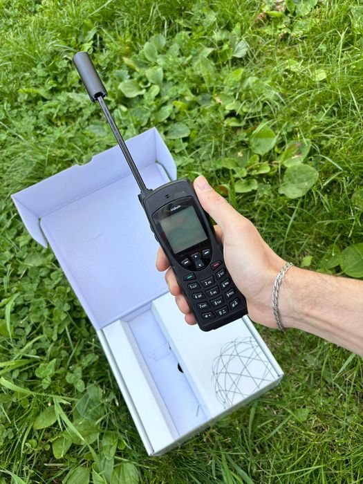 Спутниковый телефон Iridium 9555
