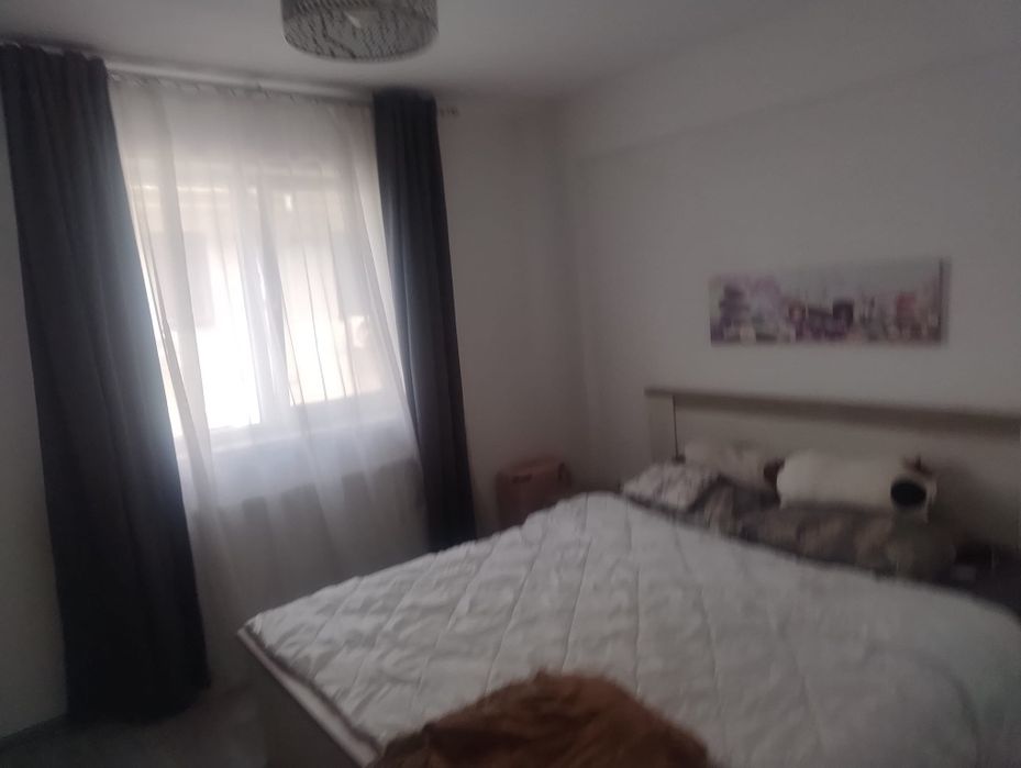 Închiriez apartament 2 camere