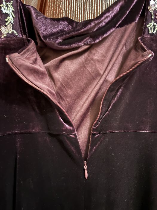 Официялна рокля