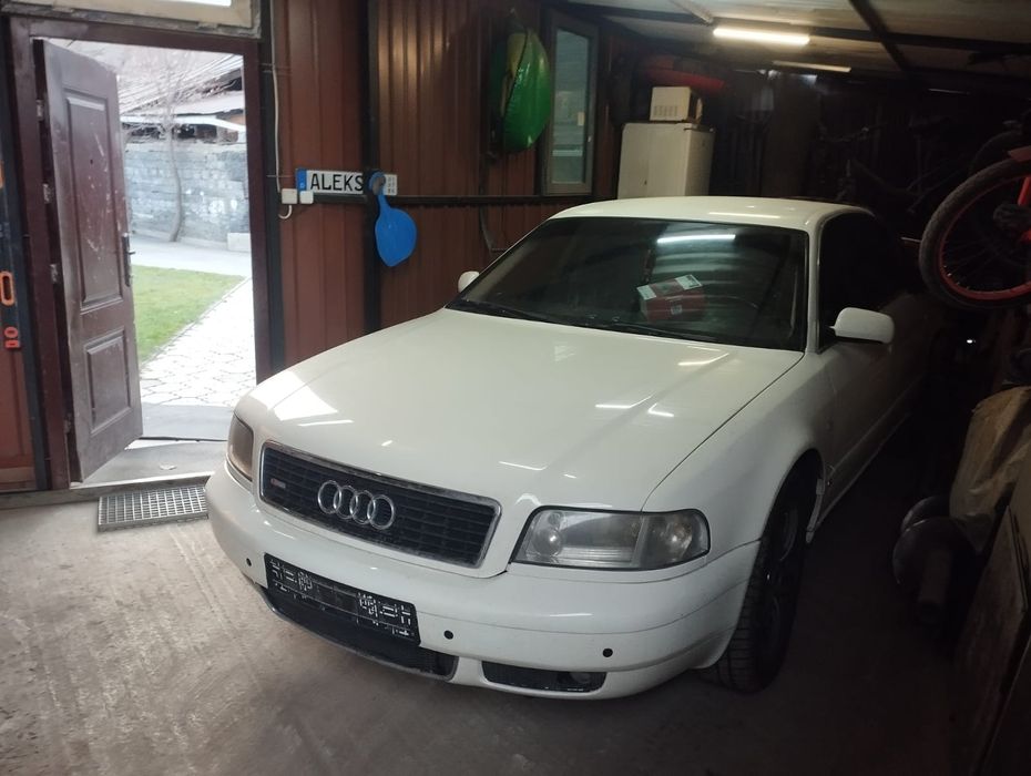 Продам Ауди А8 1995 год