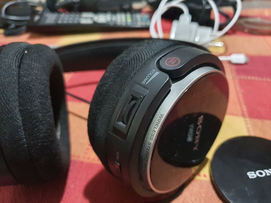 Wireless Stereo слушалки SONY - безжични слушалки