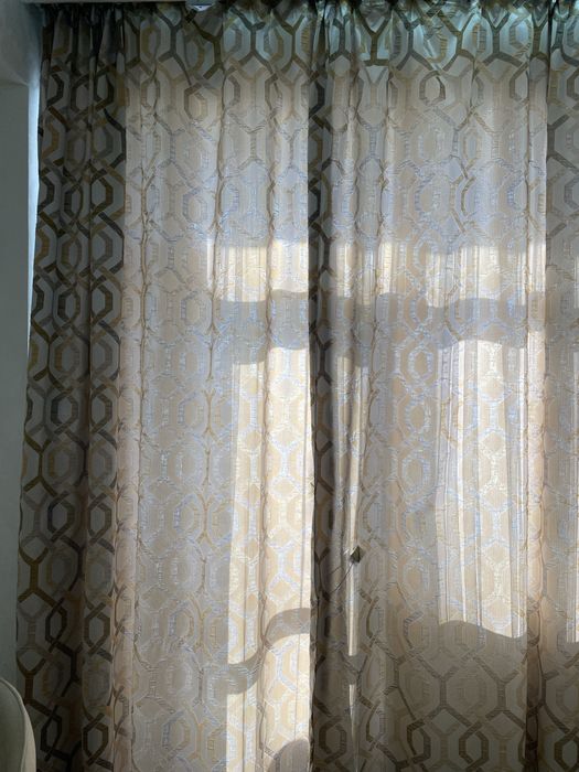 Продам шторы в отличном состоЯнии
