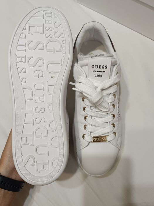 Guess кожени сникърси