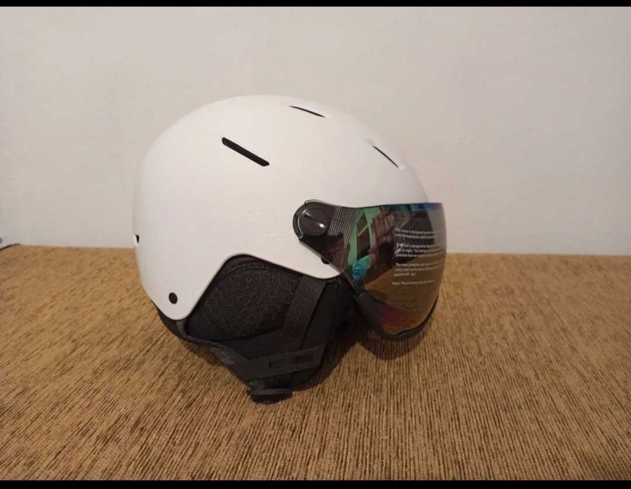 Casca schi ski Everest Visor Mips.