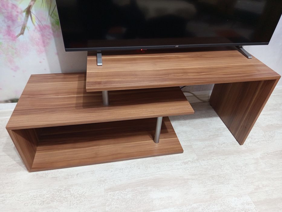 Шкаф за телевизор