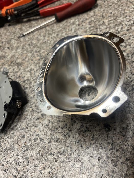 Reconditionez faruri Mercedes Benz E-Class W 211